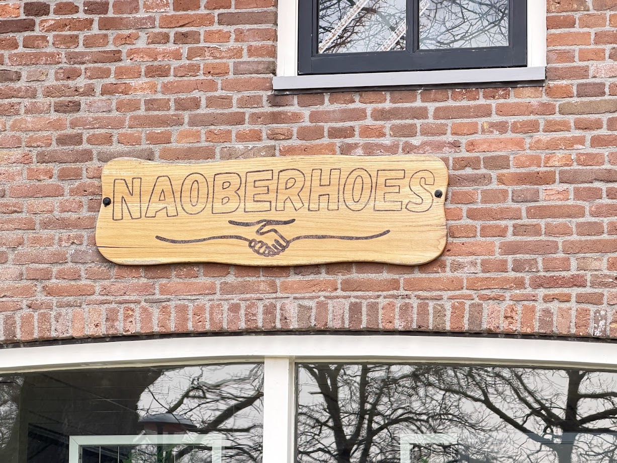 Naoberhoes in Westerbork